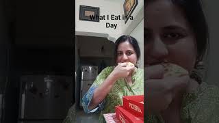 What I Eat In A Day 🍞🥚☕🥗#youtubeshorts #viral #foodie #whatieatinaday