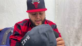 Comprando las gorras que usa Natanael cano