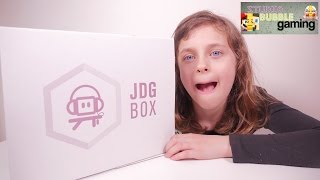 [JDG BOX] Ouverture de la JDG Box d'avril - Studio Bubble Tea Gaming unboxing JDG Box