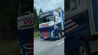 #truckspotting #volvotrucks #volvopower #higway