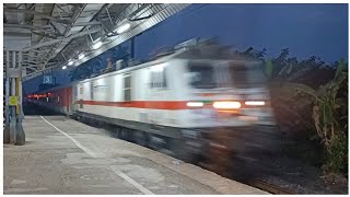 03047/Viswabharati Fast Passenger Special With  WAP7 Skiping Mankundu At MPS