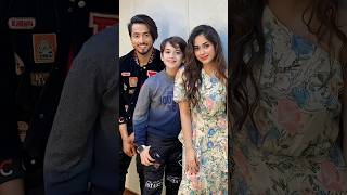 Jannat zubair Family with his Mr Faisu #jannatzubair #mrfaisu #ytshorts #short #couple