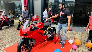 Unni Mukundan 's New Ducati | Unni Mukundan owns luxury sports bike Ducati Panigale V2 | Ducati