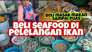 beli ikan di pelelangan