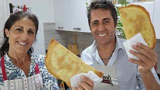 Calzoni ripieni al forno - Ricetta della Basilicata