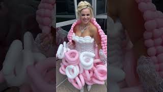 Such a cute balloon dress