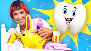 ¡Vamos a curar los dientes de Mamá de Lucky! Juegos y Juguetes de peluche para niños