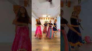 Navratri special 🦚 #explore #navratrigarba #garbaqueen #garbagroup #navratrirecipes #shorts #yt