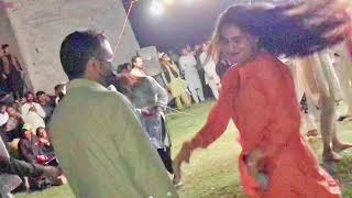 Miss Kinza Swabi New Dance Song 2024 / Cute Kinzoo Dance Performance / Swabi Dancer Group