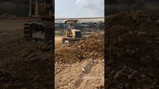 Exciting Bulldozer Pushing Soil #truck #heavymachinesandconstruction #soil #landleveler #bulldozer