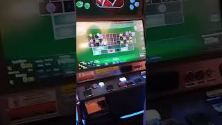 Ruleta electrónica en un bar de España apuesta 220€ #tragaperras #viralshort #roulettepro #roulette