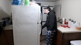 We got a new fridge! - VLOGMAS DAY 5