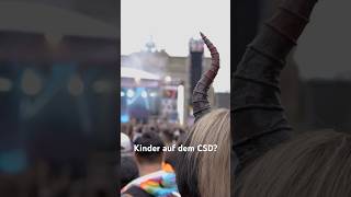 Kinder auf dem CSD.