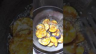 baingan pakoda 🍆 l Baingan ka pakode l Brinjal bhaji l How to make Baingan pakoda at home #recipe