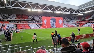 Eden Hazard 🇧🇪🍺 Tifo et standing ovation: le vibrant hommage du LOSC au jeune retraité!