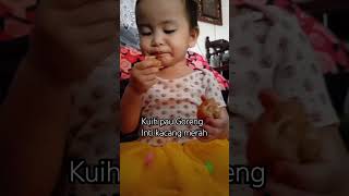 Si gebu suka makan kuih 😍 #dailyvlogs #babyeatingvideo #vlogsiundut