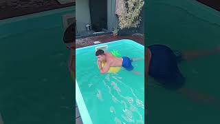 LLAMADO DE AQUAMAN / PEDO EN EL AGUA #fart #funny #funnyhumor #humor #viral #viralvideo #tiktok