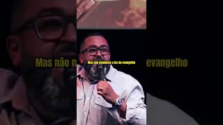 "Descubra a verdadeira face do polêmico pastor em um relato chocante!"