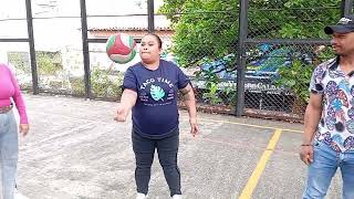 Ejercicios pre deportivos Voleibol.institución educativa Héctor Abba Gómez.