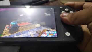 Jugando Fortnite en Nintendo Switch Lite (creativo) / Narrado por mi hermano