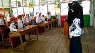 Praktek mengajar bidang study MTK FKIP PGSD pokjar Reteh