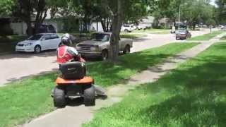 Rojerlockless_lawn_mower1.MOV