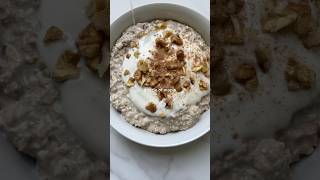 High Protein (35g) Carrot Cake Overnight Oats - perfect for meal prepped breakfast 🥕 🍰