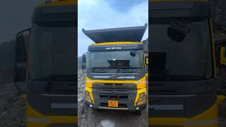 Volvo Trucks in India #volvo #volvotrucks  #volvotrucks #volvotipper #volvoindia #volvomachine