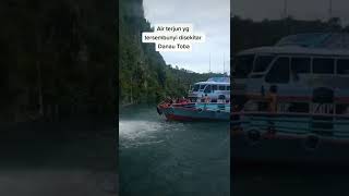 air terjun indah di danau toba 👍