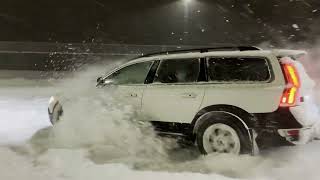 Volvo XC70 D4 AWD Deep Snow Offroad Stuck