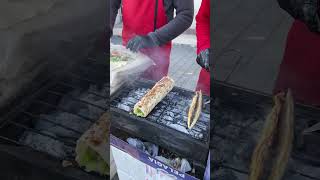 Karaköyde bakık ekmek yemek V13