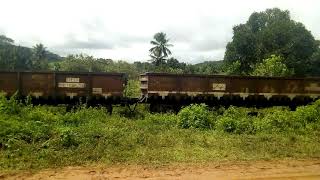 Trem da VLI/FCA no km 106 da Ferrovia Minas/Bahia.