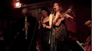 Comes Love - Cover by Amy Kucharik & Friends (With Benefits) - Live at TOAD