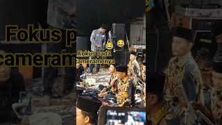 Fokus pada cameranya