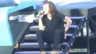 One Direction - Little Things (Brussels, Belgium) HD