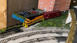 N scale switching! Atlas G&W Huron Central gp40-2(W) switching a box car customer on my layout