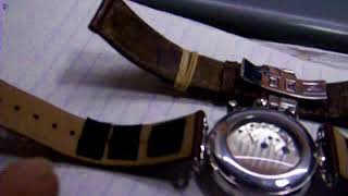 TRANSPIRATION  SUR UN  BRACELET DE MONTRE  EN CUIR