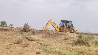 Jcb 3dx Backhoe Loader Machine Loading Red Mud In Mahindra and Swaraj Tractor | Jcb Tractor Video