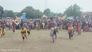 Srikandi Jaranan LB Kalisari // hamil tua kesurupan .Live lapangan bola SD negeri 2 Langensari