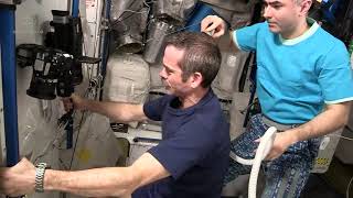 Chris Hadfield's ISS  International Space Salon! A haircut in space