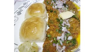 Mumbai street style pav bhaji recipe.