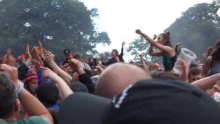 Circa Waves at Kendal Calling 2017. Teeshirt weather