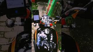 HOW TO CHARGE YOUR DEVICE ON ROYAL ENFIELD CLASSIC 350 REBORN THROUGH BUILT IN CHARGING PORT??