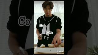 Remember when RM slice onions? 😂