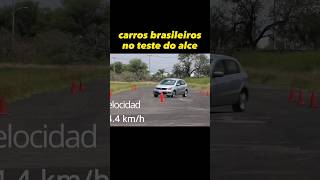 Carros brasileiros no teste do alce