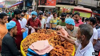 Hardworking Man makes Street Food Famous Beguni  Everyday 10000 Pcs- Fastest Street Food Bangladesh