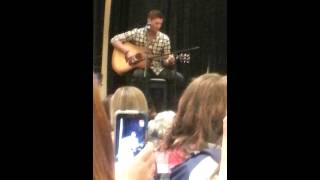 Jensen singing at Torcon 2014