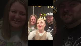 Meeting rose McGowan #rosemcgowan #fyp #strangerthings5 #strangerthings #steelcitycon #fy #viral