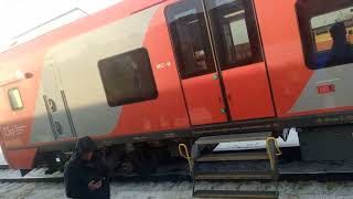 скорый поезд 🚉 к дому мчится 🌨️