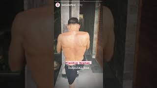 Capital Bra trainiert auf Bali und flext mit seinen Muskeln (Instagram Story 03.12.2020)